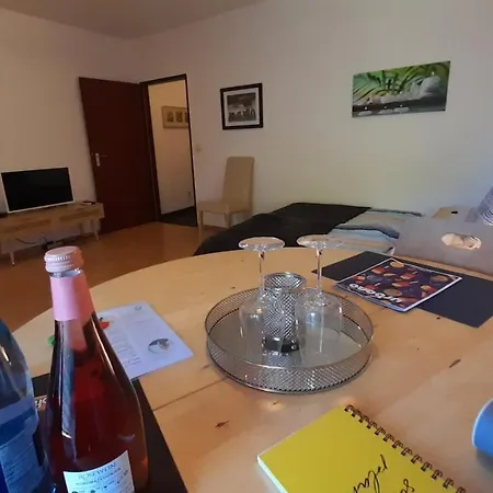 Schoenes In Perfekter Lage Appartement